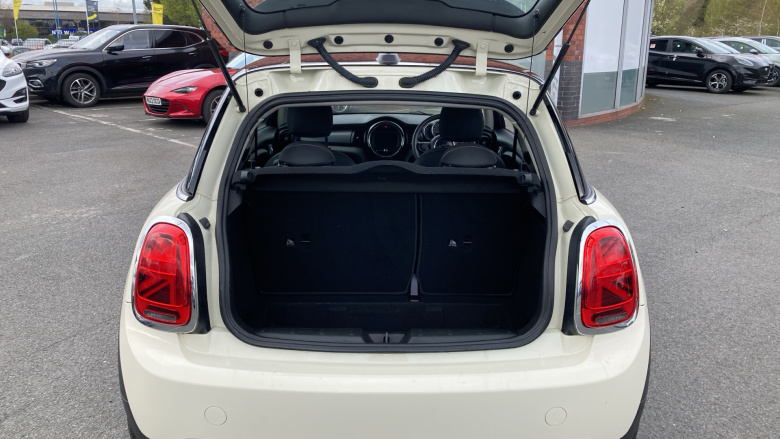 MINI Hatchback 1.5 Cooper Classic II 3dr Petrol Hatchback